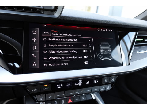 Audi RS3 Limousine 2.5 TFSI RS 3 quattro HULK CERAMIC PANO VOL'