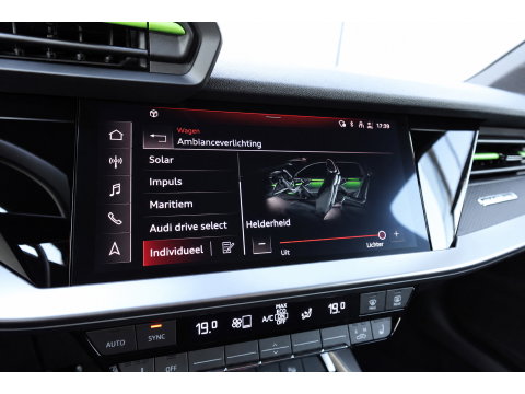 Audi RS3 Limousine 2.5 TFSI RS 3 quattro HULK CERAMIC PANO VOL'