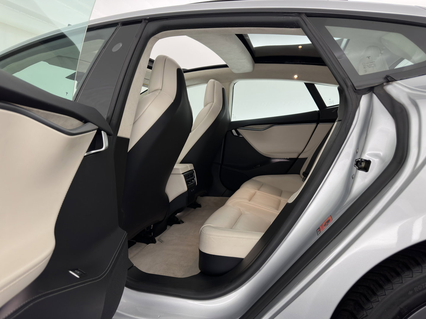 Tesla Model S 100D Aut. *PANO | LEATHER | AIRSUSPENION | FULL-LED | NAVI-FULLMAP | KEYLESS | HEATED-SPORTSEATS | DIGI-COCKPIT | CAMERA | 19"ALU*