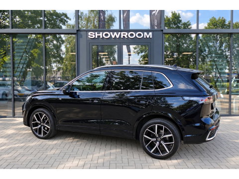 Volkswagen Tiguan 1.5 eTSI R-Line Business PANO KEYLESS H&K