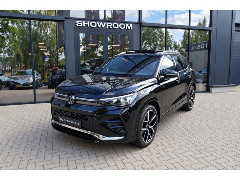 Volkswagen Tiguan 1.5 eTSI R-Line Business PANO KEYLESS H&K