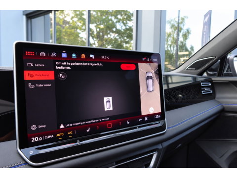 Volkswagen Tiguan 1.5 eTSI R-Line Business PANO KEYLESS H&K