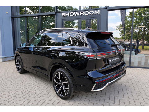 Volkswagen Tiguan 1.5 eTSI R-Line Business PANO KEYLESS H&K