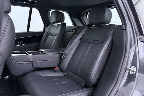 Land Rover Range Rover P550e HSE | 23 Inch SV-Bespoke | Panoramadak | Meridian 3D | Shadow Exterior Pack | Massage | 360° Camera