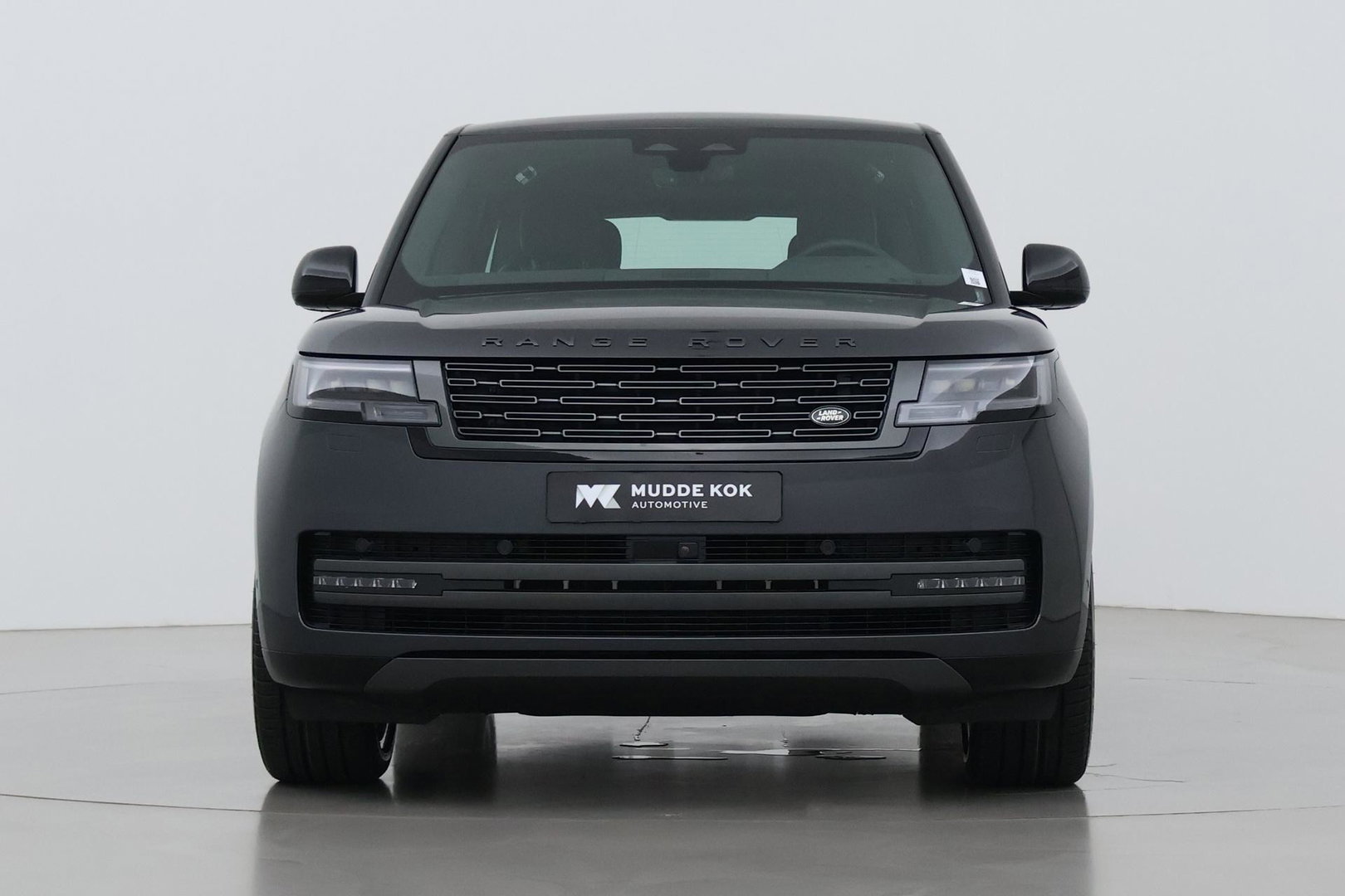 Land Rover Range Rover P550e HSE | 23 Inch SV-Bespoke | Panoramadak | Meridian 3D | Shadow Exterior Pack | Massage | 360° Camera