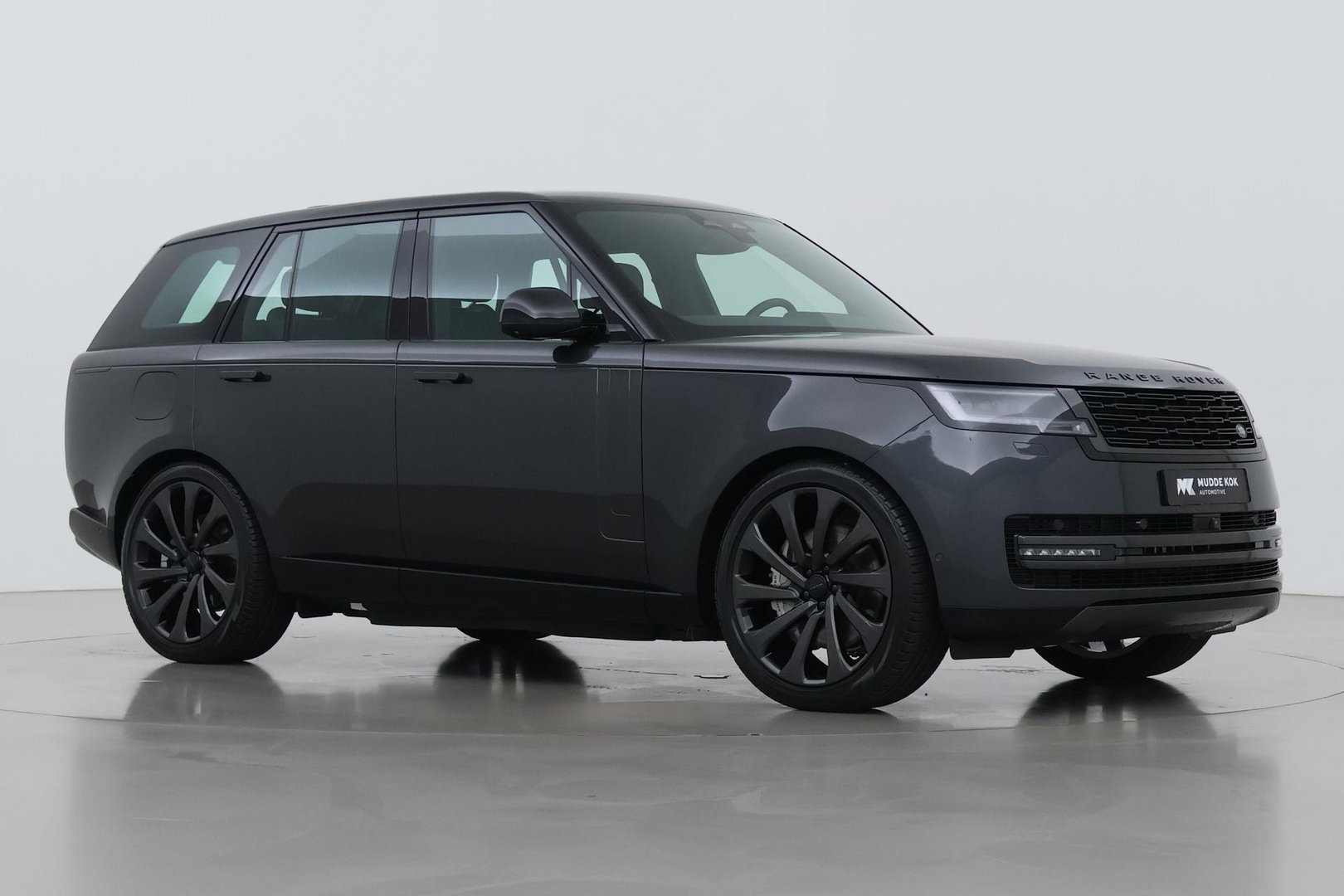 Land Rover Range Rover P550e HSE | 23 Inch SV-Bespoke | Panoramadak | Meridian 3D | Shadow Exterior Pack | Massage | 360° Camera