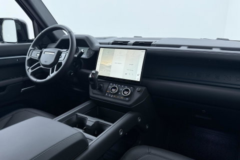 Land Rover Defender 2.0 P300e 110 X-Dynamic HSE | SATIN | Luchtvering | Panoramadak | Trekhaak | 360° Camera | Meridian Surround | Stoelventilatie | 22 Inch