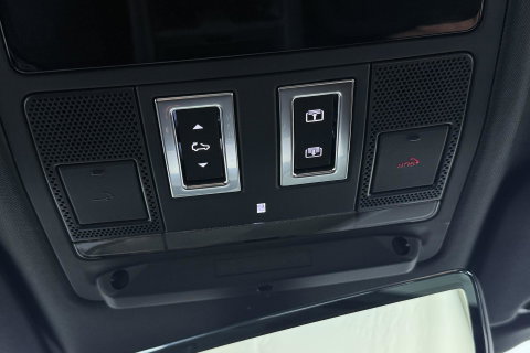 Land Rover Defender 2.0 P300e 110 X-Dynamic HSE | SATIN | Luchtvering | Panoramadak | Trekhaak | 360° Camera | Meridian Surround | Stoelventilatie | 22 Inch