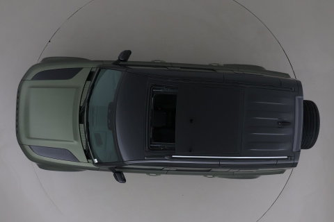 Land Rover Defender 110 P300e X-Dynamic HSE | SATIN | Luchtvering | Panoramadak | Trekhaak | 360° Camera | Meridian Surround | Stoelventilatie | 22 Inch