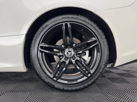 Mercedes-Benz E-Klasse Coupé 220 d AMG-Styling Premium Plus Aut. *PANO | LEATHER-MICROFIBRE | BURMESTER | ADAPTIVE-CRUISE | BLINDSPOT | MULTIBEAM-LED | MEMORY-PACK | TOPVIEW | KEYLESS | HEATED-SPORTSEATS | WIDESCREEN | AMBIENTLIGHT | SHIFTPADDLES | ..
