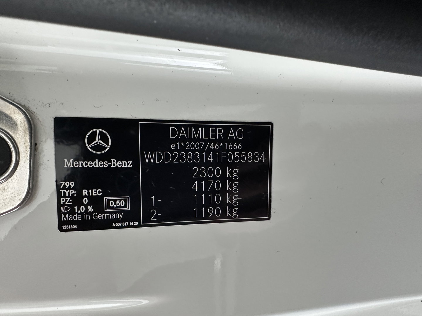 Mercedes-Benz E-Klasse Coupé 220 d AMG-Styling Premium Plus Aut. *PANO | LEATHER-MICROFIBRE | BURMESTER | ADAPTIVE-CRUISE | BLINDSPOT | MULTIBEAM-LED | MEMORY-PACK | TOPVIEW | KEYLESS | HEATED-SPORTSEATS | WIDESCREEN | AMBIENTLIGHT | SHIFTPADDLES | ..
