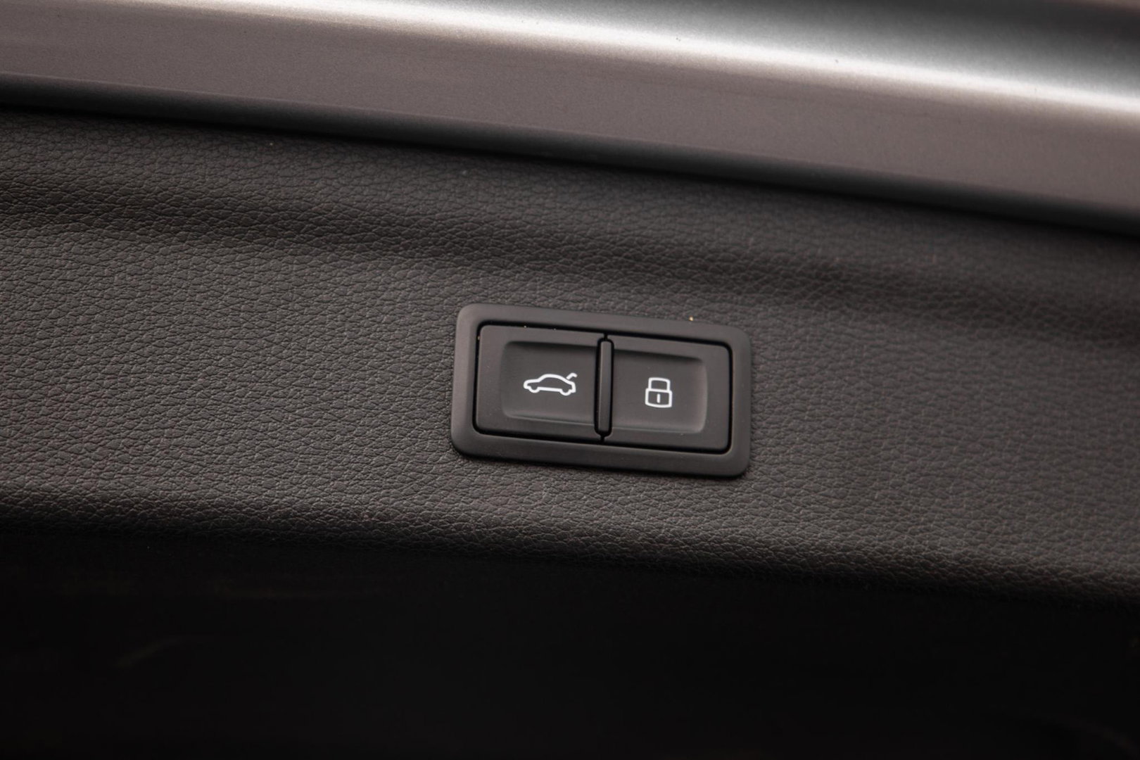 Audi Q3 45 TFSI e edition VIRTUAL COCKPIT / CRUISE CONTROLE / AIRCO / BRUIN LEER / PHEV