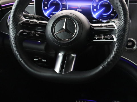 Mercedes-Benz EQE SUV 350 4Matic AMG Line 91 kWh | 97.1% | Panoramadak | Trekhaak | Head up | 360 camera | Adaptive cruise | Stoelkoeling | Memory |