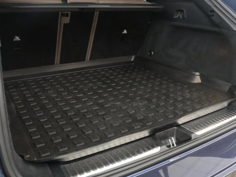 Mercedes-Benz EQE SUV 350 4Matic AMG Line 91 kWh | 97.1% | Panoramadak | Trekhaak | Head up | 360 camera | Adaptive cruise | Stoelkoeling | Memory |