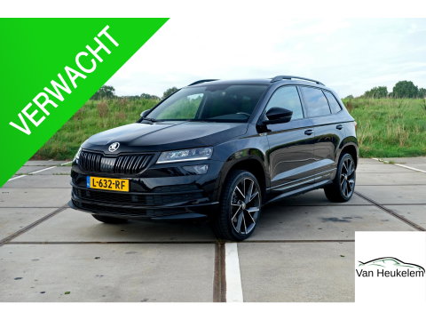 Škoda Karoq 1.5 TSI ACT Sportline | PANO | TREKHAAK | APPLE CAR PLAY | 19" VELGEN
