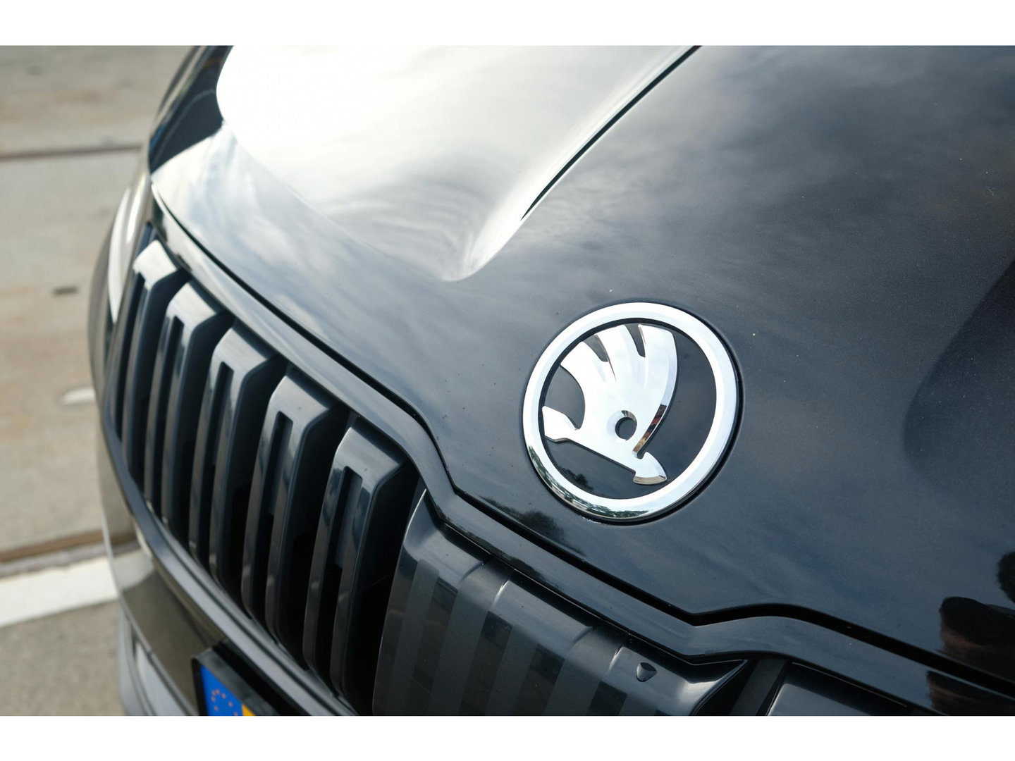 Škoda Karoq 1.5 TSI ACT Sportline | PANO | TREKHAAK | APPLE CAR PLAY | 19" VELGEN