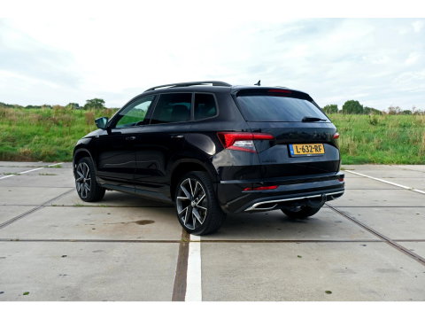 Škoda Karoq 1.5 TSI ACT Sportline | PANO | TREKHAAK | APPLE CAR PLAY | 19" VELGEN