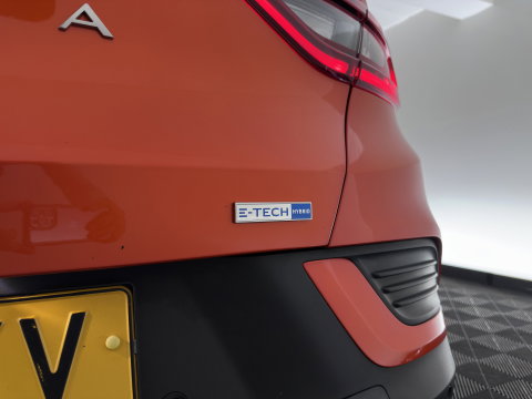Renault Arkana 1.6 E-Tech Hybrid 145 R.S. Line (INCL-BTW) Aut. *LEATHER | FULL-LED | BLINDSPOT | CAMERA | BOSE-AUDIO | HEATED-SPORTSEATS | KEYLESS | AMBIENTLIGHT | DIGI-COCKPIT | PRIVACY-GLASS | NAVI-FULLMAP | ECC | ADAPTIVE-CRUISE | 18"A