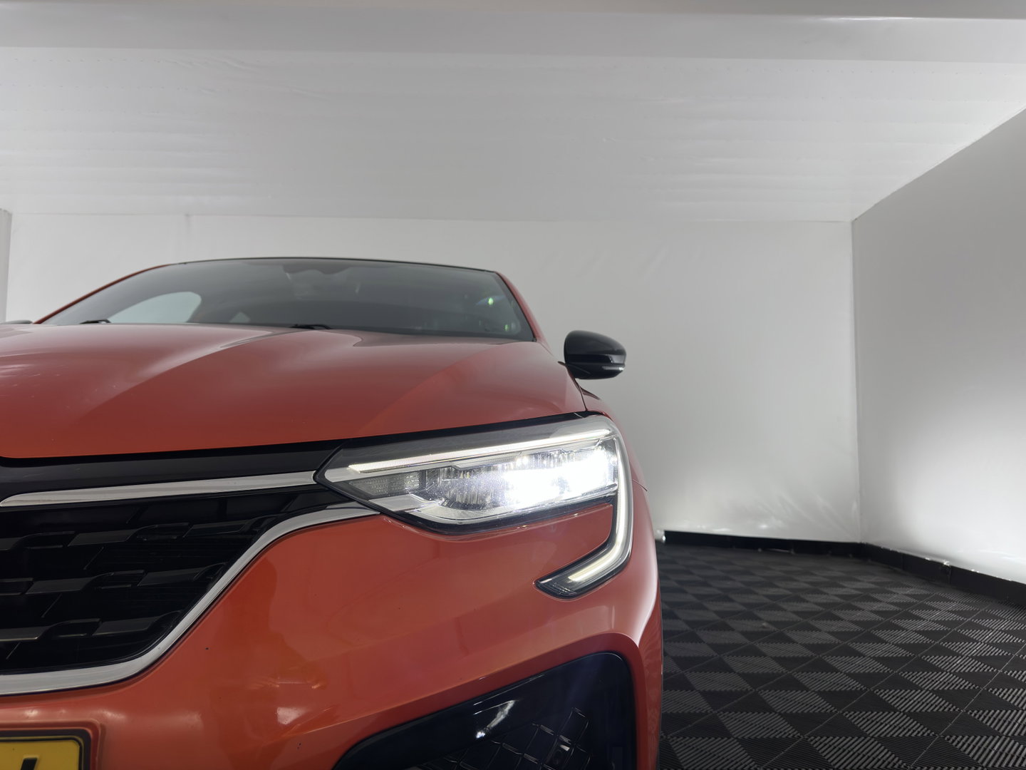 Renault Arkana 1.6 E-Tech Hybrid 145 R.S. Line (INCL-BTW) Aut. *LEATHER | FULL-LED | BLINDSPOT | CAMERA | BOSE-AUDIO | HEATED-SPORTSEATS | KEYLESS | AMBIENTLIGHT | DIGI-COCKPIT | PRIVACY-GLASS | NAVI-FULLMAP | ECC | ADAPTIVE-CRUISE | 18"A