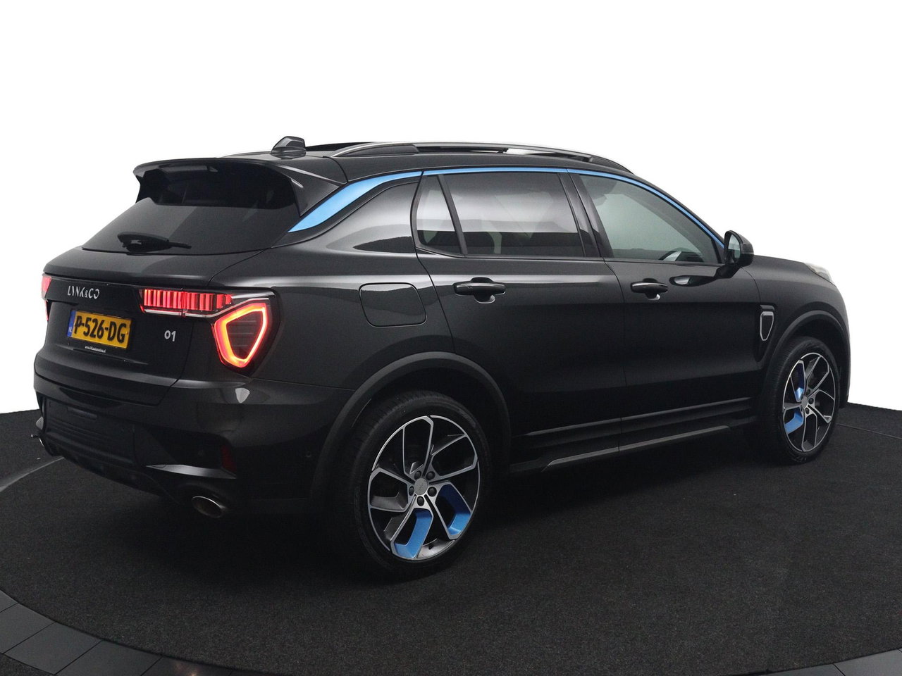 Lynk & Co 01