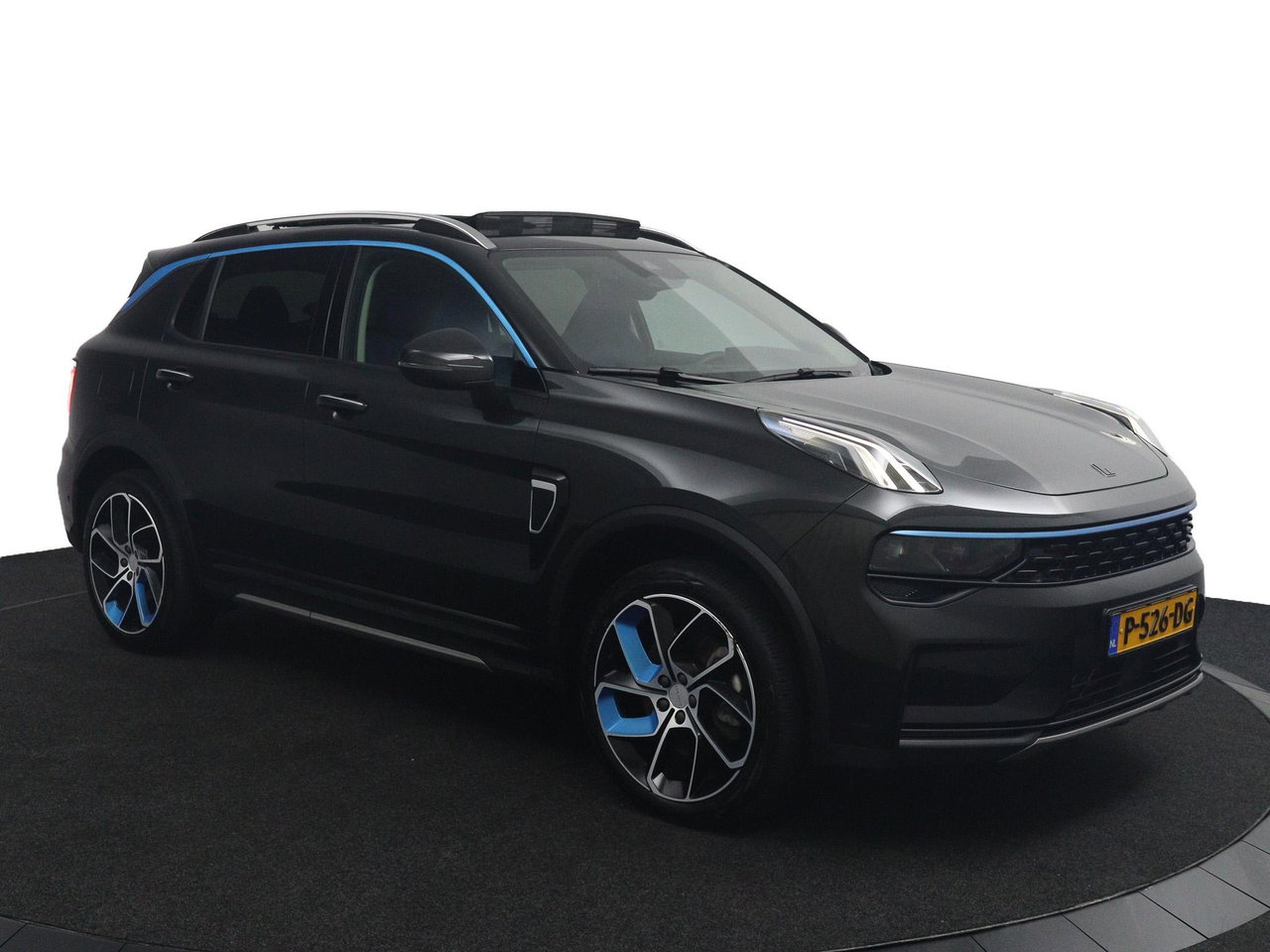 Lynk & Co 01