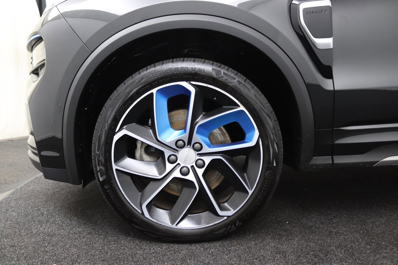 Lynk & Co 01