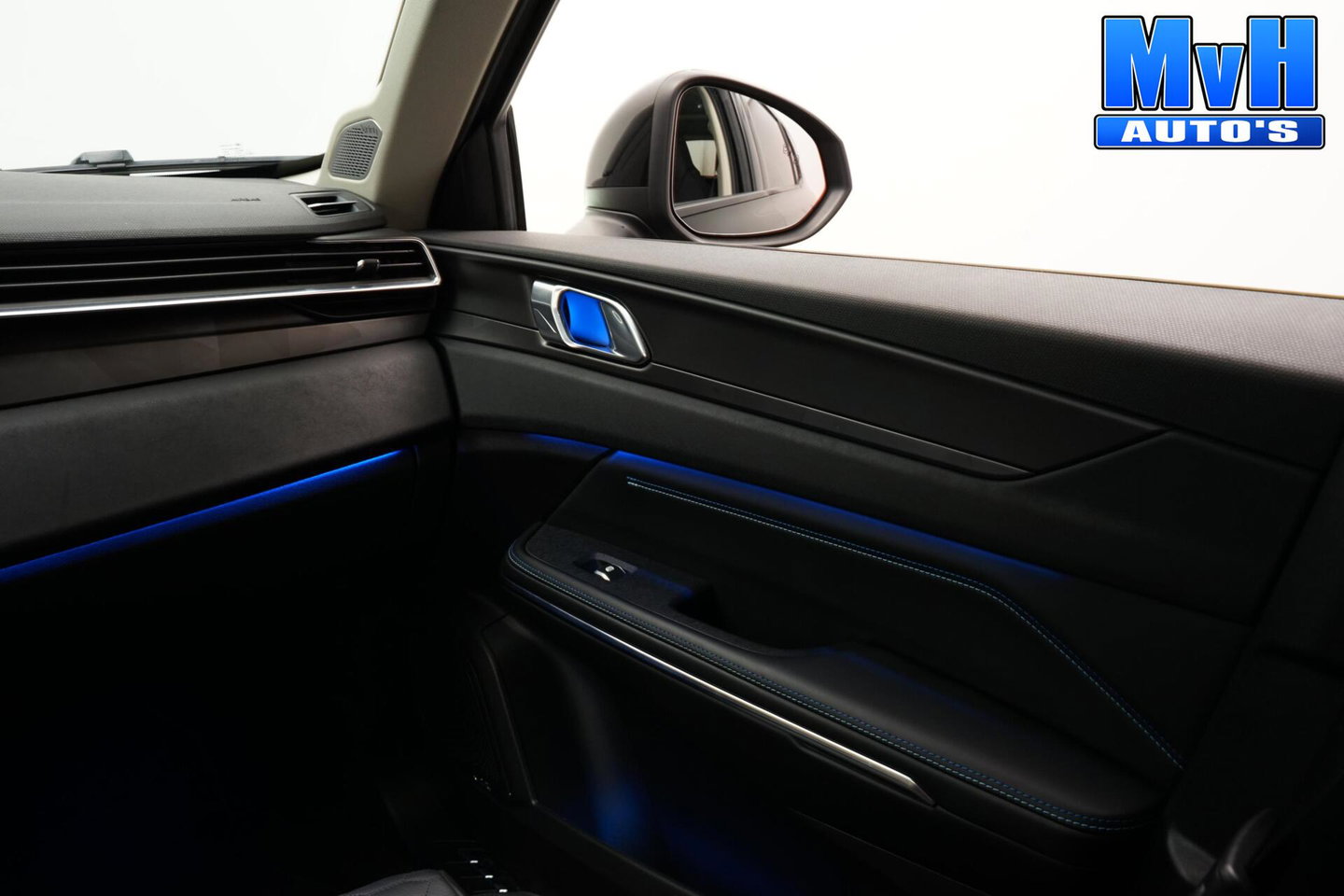 Lynk & Co 01 1.5 PHEV|FULL BLACK XL|LEER|NAP|PANO