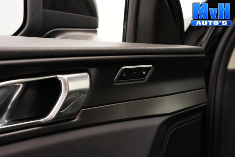 Lynk & Co 01 1.5 PHEV|FULL BLACK XL|LEER|NAP|PANO