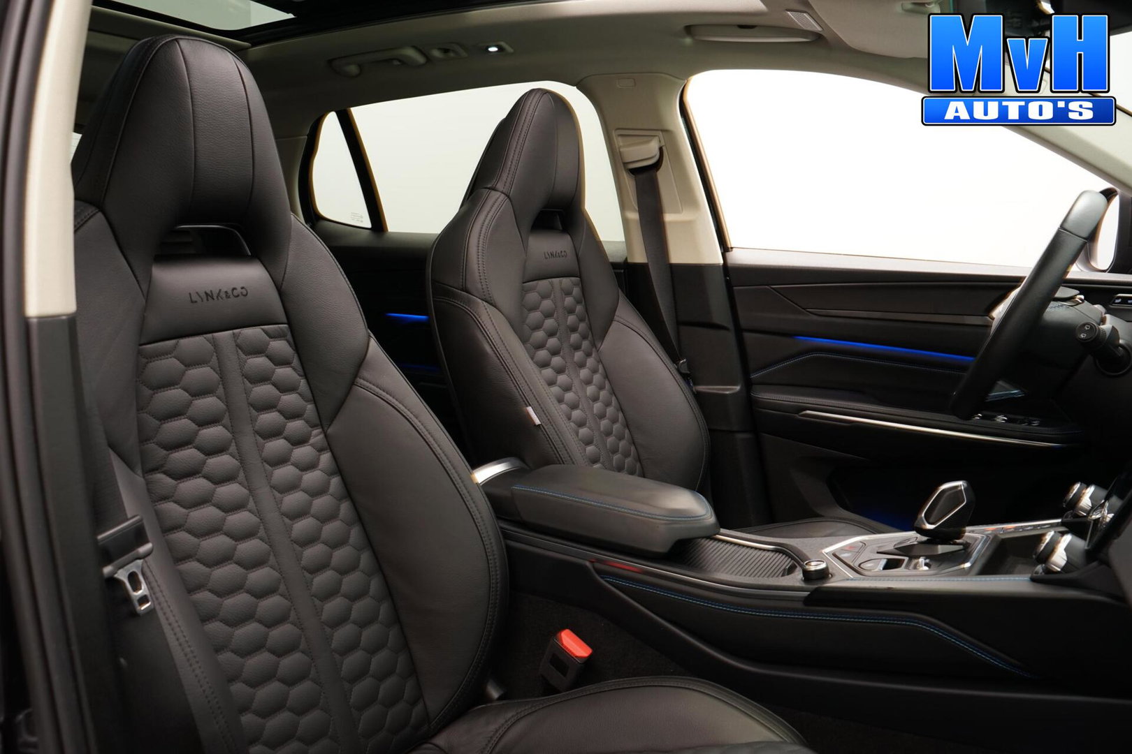 Lynk & Co 01 1.5 PHEV|FULL BLACK XL|LEER|NAP|PANO