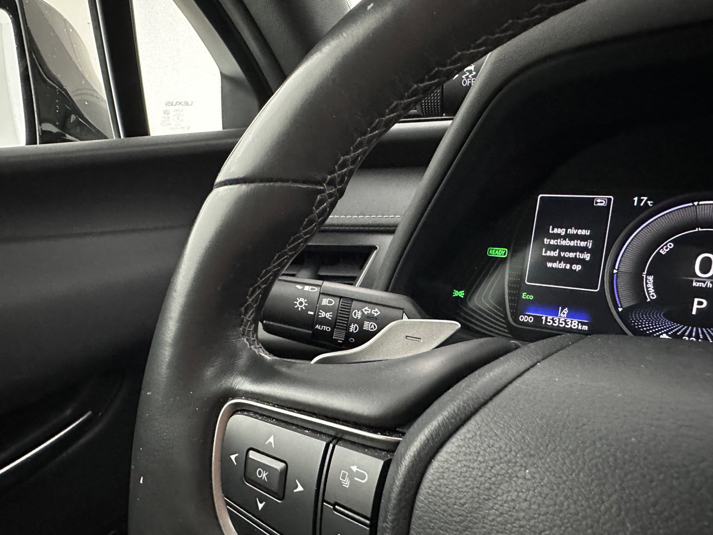 Lexus UX 300e Luxury 54 kWh (INCL.BTW)  Aut. *PANO | LEATHER | FULL-LED | ADAPTIVE-CRUISE | CAMERA | KEYLESS | NAVI-FULLMAP | DAB+ | PRIVACY-GLASS | ECC | PDC | 17''ALU*