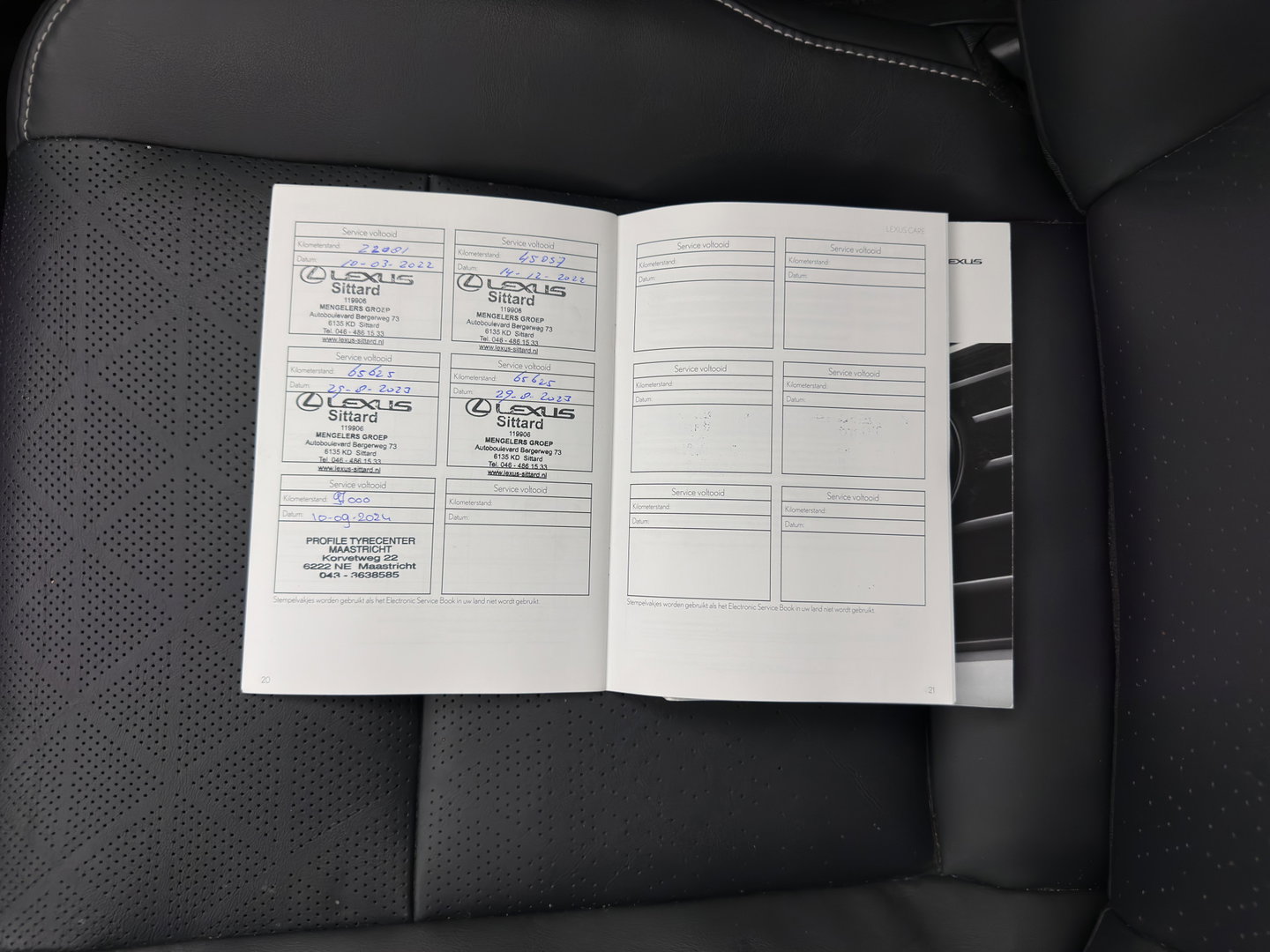 Lexus UX 300e Luxury 54 kWh (INCL.BTW)  Aut. *PANO | LEATHER | FULL-LED | ADAPTIVE-CRUISE | CAMERA | KEYLESS | NAVI-FULLMAP | DAB+ | PRIVACY-GLASS | ECC | PDC | 17''ALU*