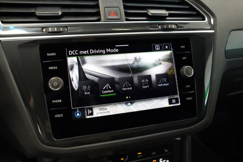 Volkswagen Tiguan 1.4 TSI eHybrid R-Line Business ACC Pano Elec. achterklep Privacy Glass 24 Maanden garantie* (Vraag naar de voorwaarden)