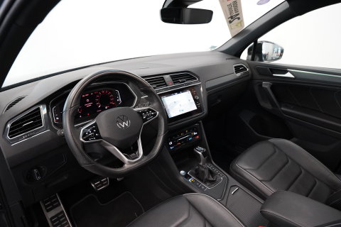 Volkswagen Tiguan 1.4 TSI eHybrid R-Line Business ACC Pano Elec. achterklep Privacy Glass 24 Maanden garantie* (Vraag naar de voorwaarden)