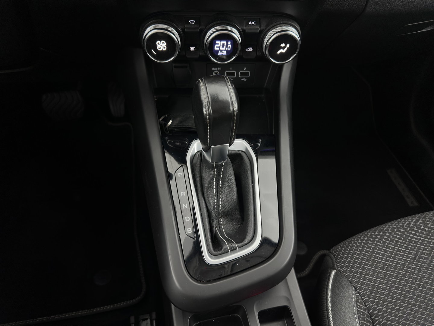 Renault Arkana 1.6 E-Tech Hybrid 145 Intens (INCL-BTW) *AUT | LEATHER-MICROFIBRE | FULL-LED | DIGI-COCKPIT | LANE-ASSIST | BLIND-SPOT | NAVI-FULLMAP | AMBIENT-LIGHT | CAMERA | KEYLESS | DAB+ | COMFORT-SEATS | PRVACY-GLASS | 18''ALU*