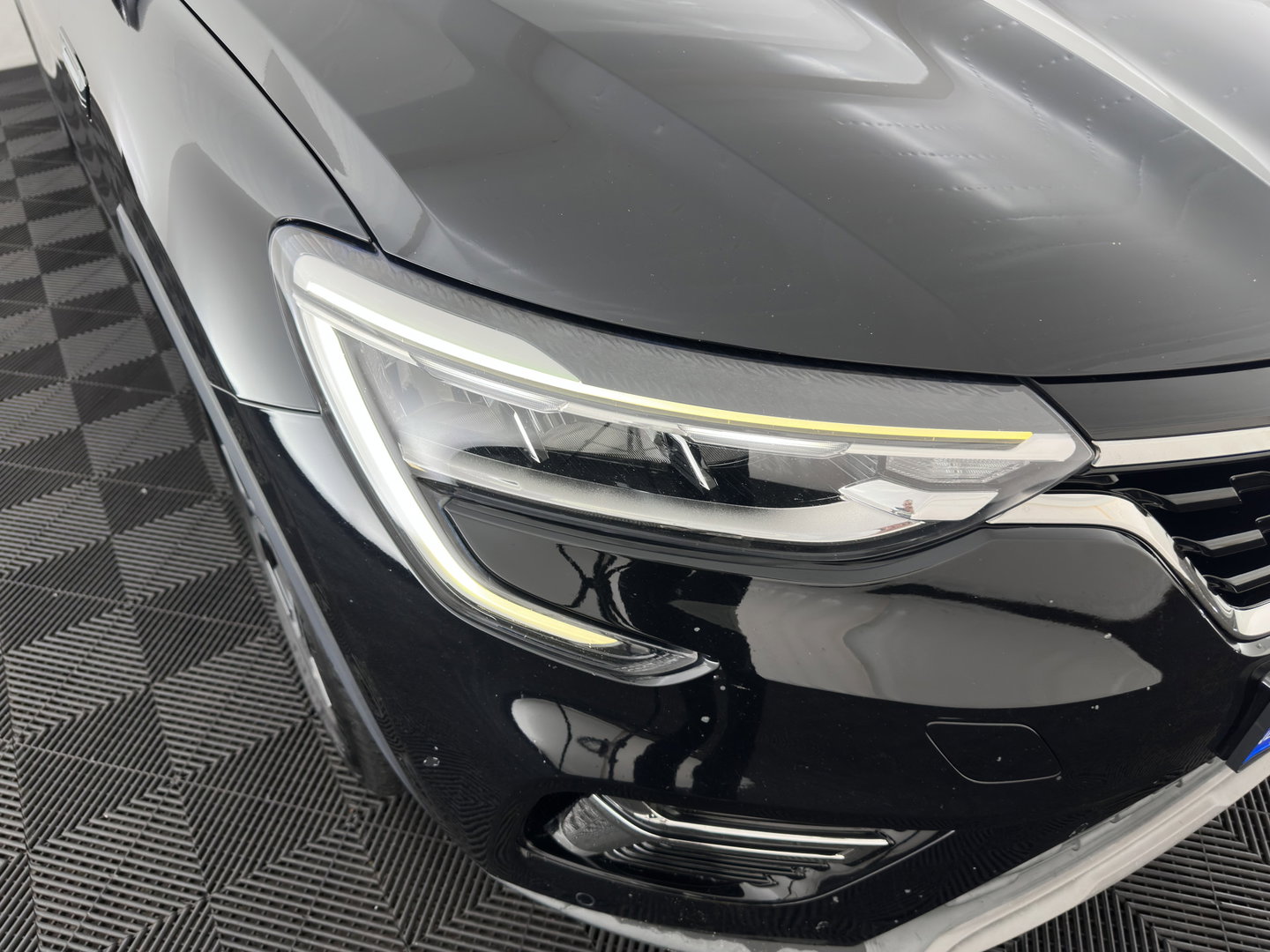Renault Arkana 1.6 E-Tech Hybrid 145 Intens (INCL-BTW) *AUT | LEATHER-MICROFIBRE | FULL-LED | DIGI-COCKPIT | LANE-ASSIST | BLIND-SPOT | NAVI-FULLMAP | AMBIENT-LIGHT | CAMERA | KEYLESS | DAB+ | COMFORT-SEATS | PRVACY-GLASS | 18''ALU*