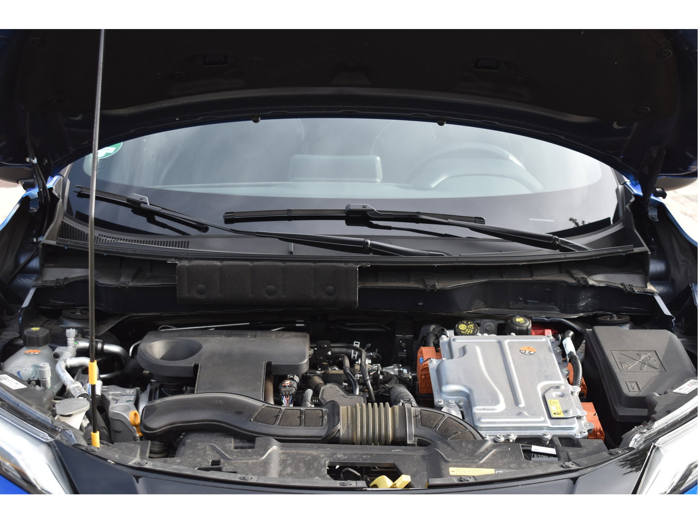 Nissan Juke 1.6 Hybrid N-Design 143 pk Technology Pack Two-Tone | NL-Auto | 1ste eigenaar | BOSE | Keyless | Trekhaak | 360 gr.camera | Full LED