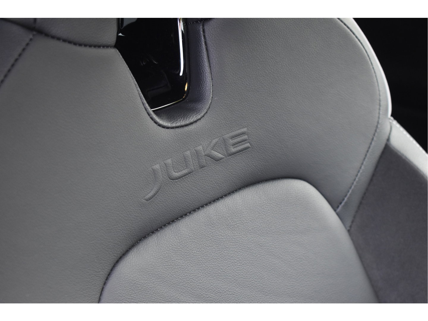 Nissan Juke 1.6 Hybrid N-Design 143 pk Technology Pack Two-Tone | NL-Auto | 1ste eigenaar | BOSE | Keyless | Trekhaak | 360 gr.camera | Full LED