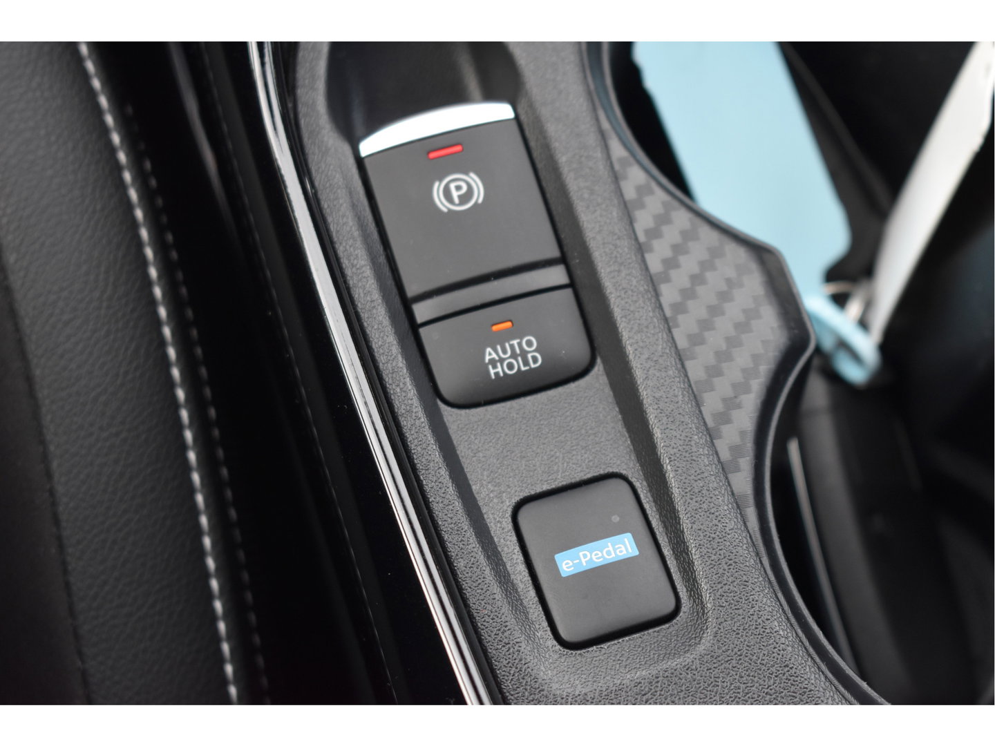Nissan Juke 1.6 Hybrid N-Design 143 pk Technology Pack Two-Tone | NL-Auto | 1ste eigenaar | BOSE | Keyless | Trekhaak | 360 gr.camera | Full LED