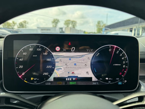 Mercedes-Benz C-Klasse 300 e AMG Line Panorama Camera Burmester