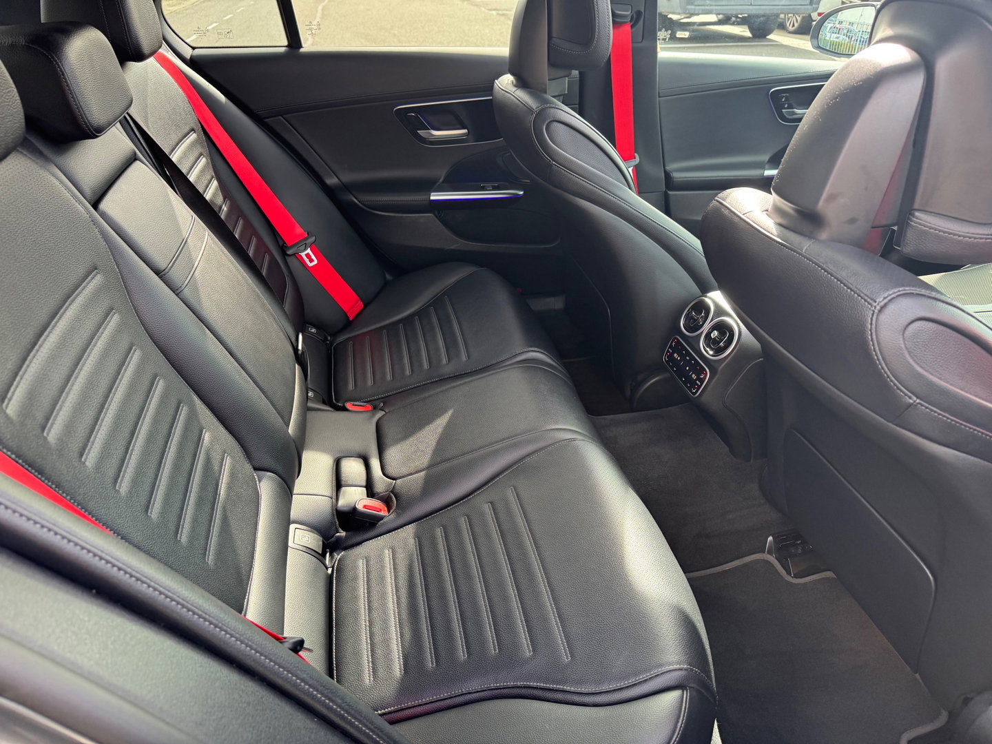 Mercedes-Benz C-Klasse 300 e AMG Line Panorama Camera Burmester