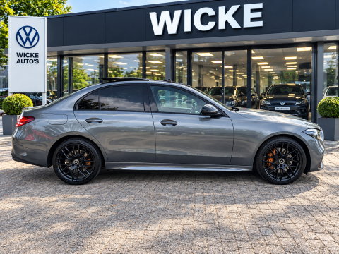 Mercedes-Benz C-Klasse 300 e AMG Line Panorama Camera Burmester