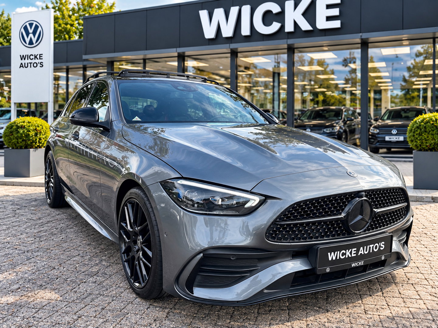 Mercedes-Benz C-Klasse 300 e AMG Line Panorama Camera Burmester