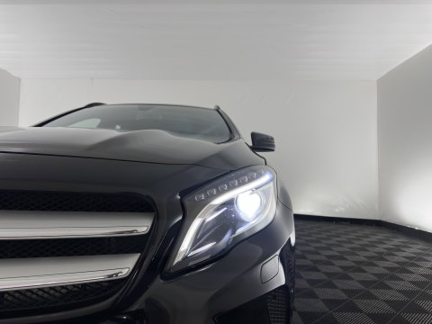 Mercedes-Benz GLA 180 d Lease Edition (INCL.BTW) *LEATHER-FABRIC | XENON | NAVI-FULLMAP | COMFORT-SEATS | AIRCO | PDC | CRUISE | 17''ALU*