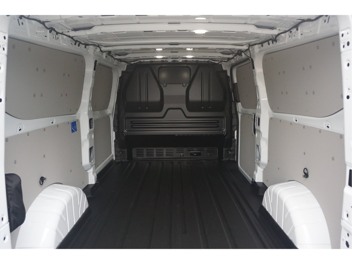 Ford E-Transit Custom 320L 218PK 71KWH Limited AUT BPM VRIJ!! Navi, ACC, 360° Cam, 17" LM!! NR. EC29
