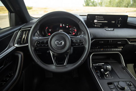 Mazda CX-60 2.5 e-SkyActiv PHEV Homura Plus 360 CAMERA / PANORAMA DAK / TREKHAAK / CARPLAY / DEALER AUTO / STOELKOELING