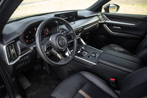 Mazda CX-60 2.5 e-SkyActiv PHEV Homura Plus 360 CAMERA / PANORAMA DAK / TREKHAAK / CARPLAY / DEALER AUTO / STOELKOELING