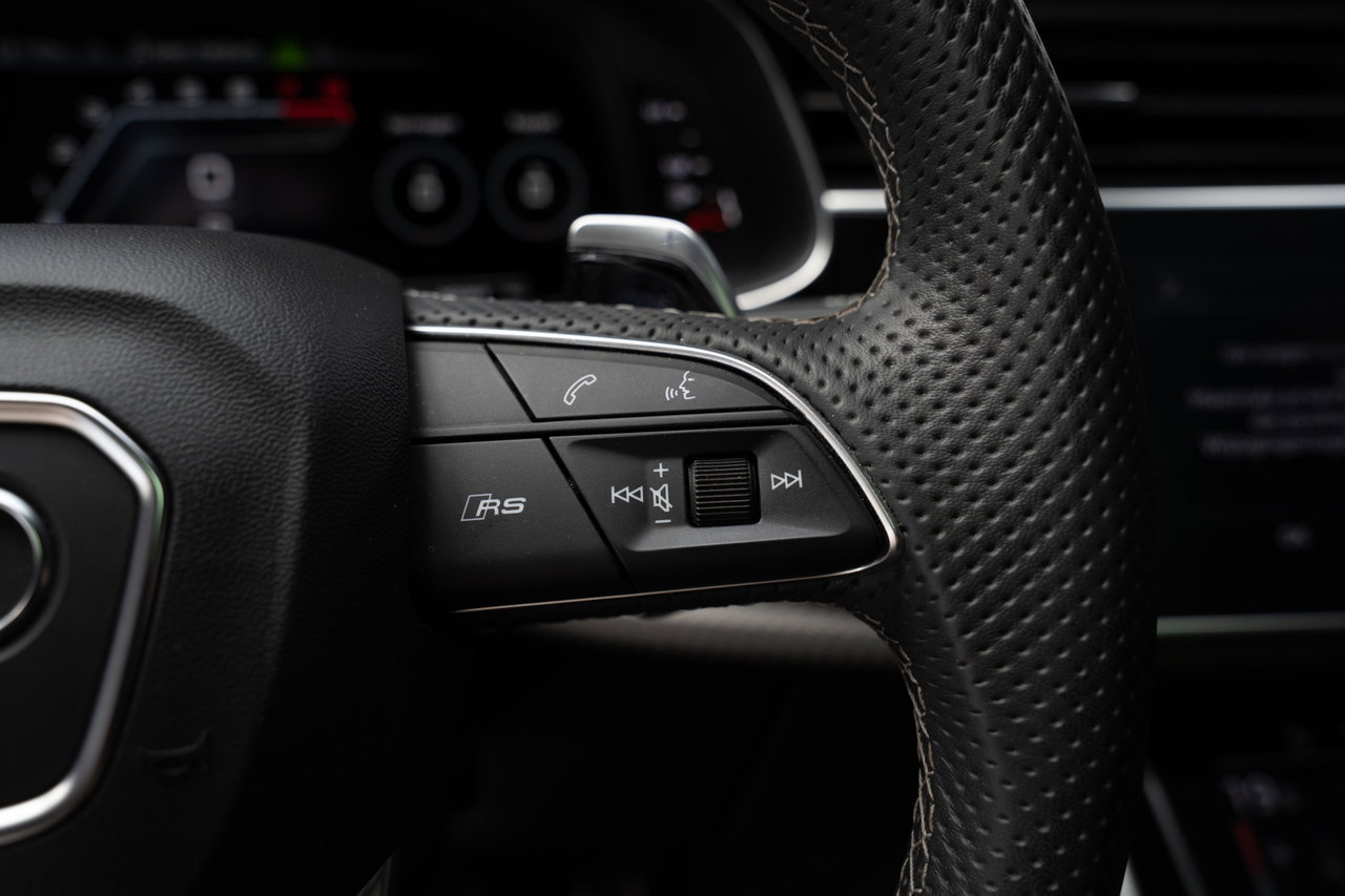 Audi RSQ8