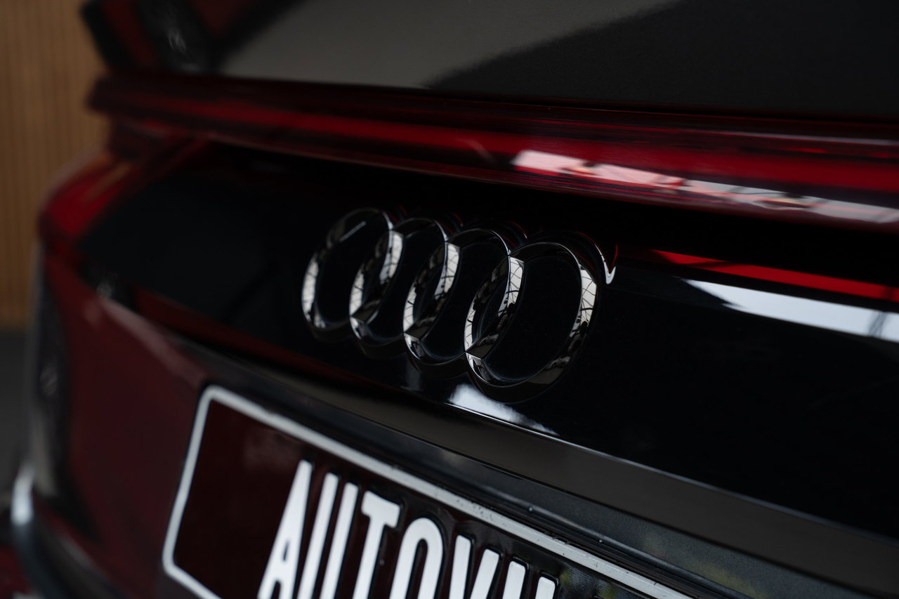 Audi RSQ8
