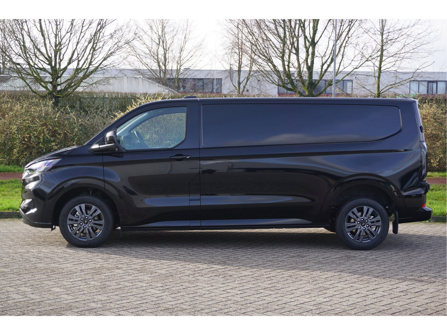Ford Transit Custom 320L 218PK 71KWH Limited Elektrisch AUT BPM VRIJ!! Navi, ACC, 360° Cam, 17" LM!! NR. EC29