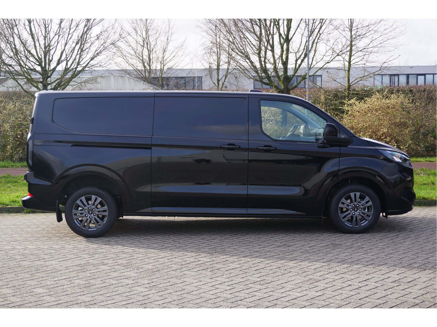 Ford Transit Custom 320L 218PK 71KWH Limited Elektrisch AUT BPM VRIJ!! Navi, ACC, 360° Cam, 17" LM!! NR. EC29